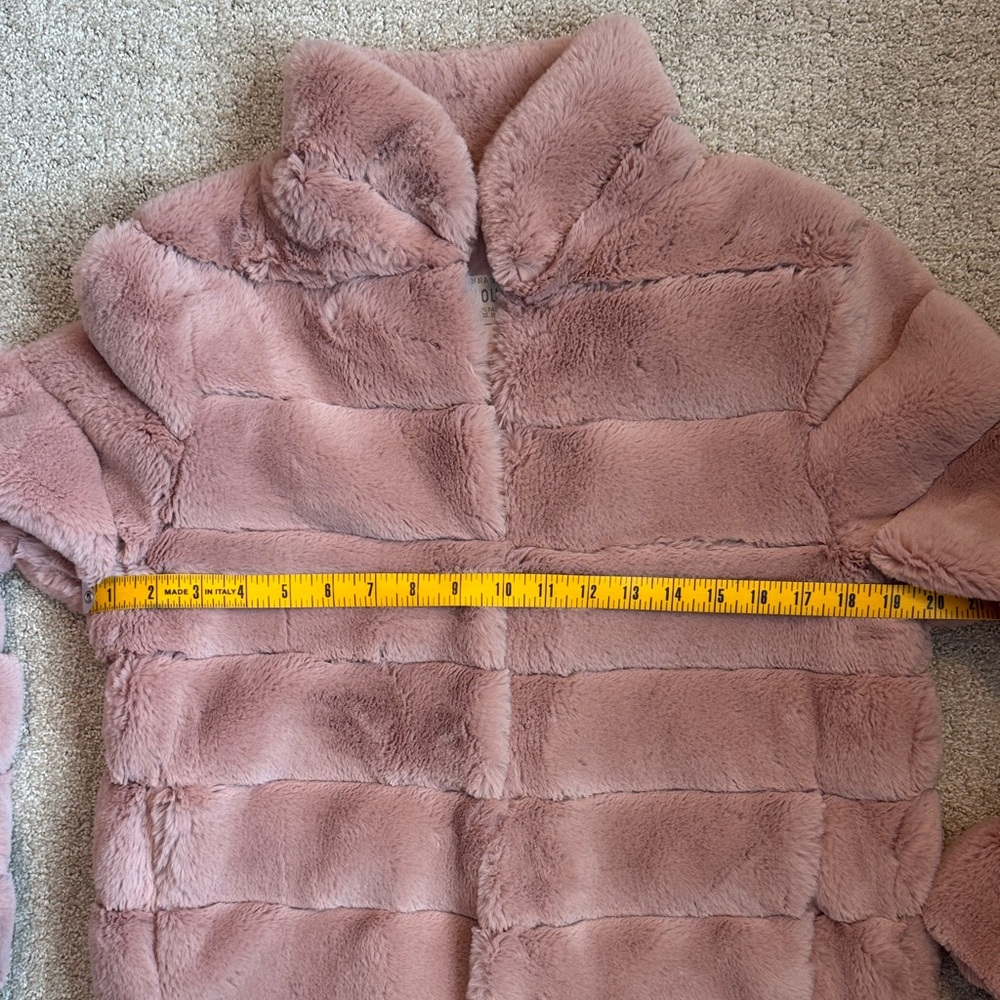 Women's Pink Faux Fur Jacket - Picture 8 of 11